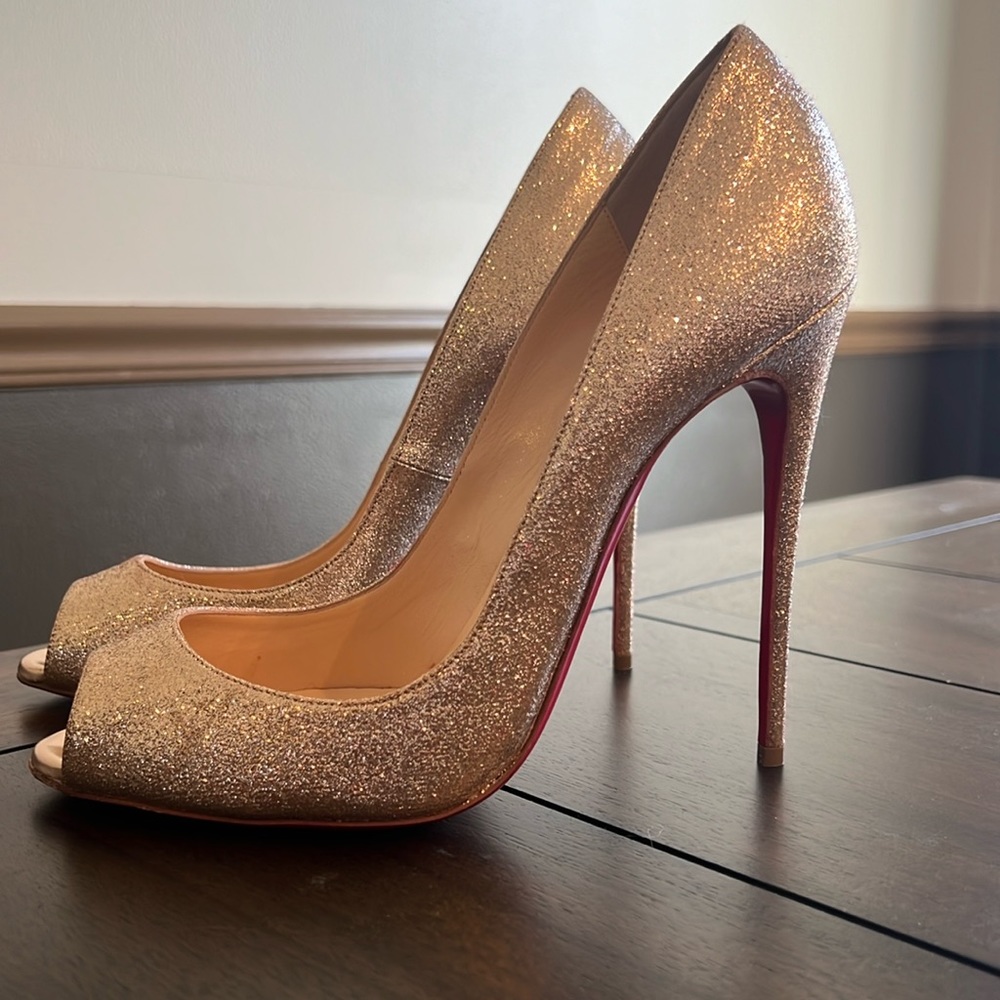 Christian Louboutin SO KATE 120 KID GOLD SIZE 40